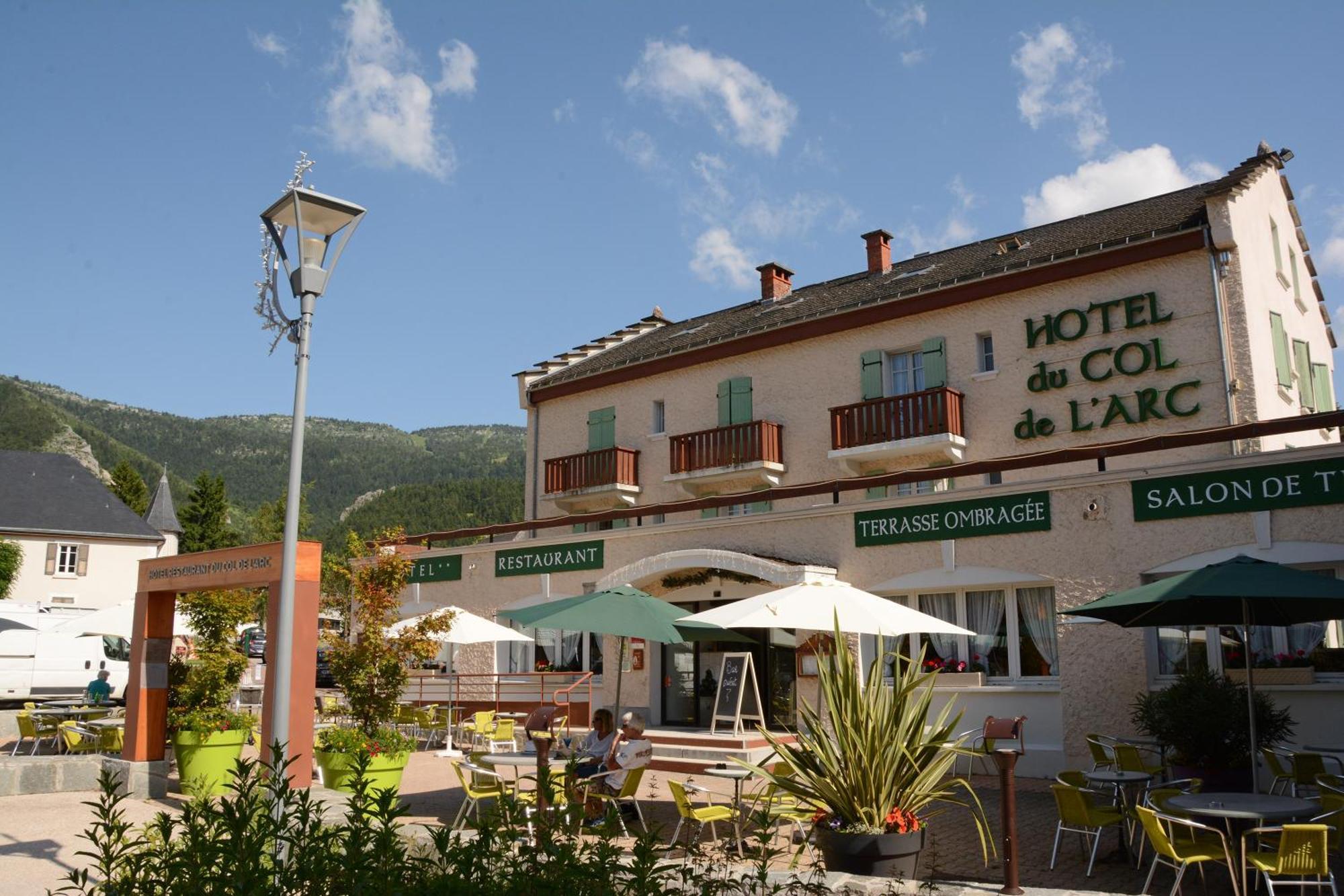 Logis Hotel - Le Col De L'Arc Lans-en-Vercors Buitenkant foto