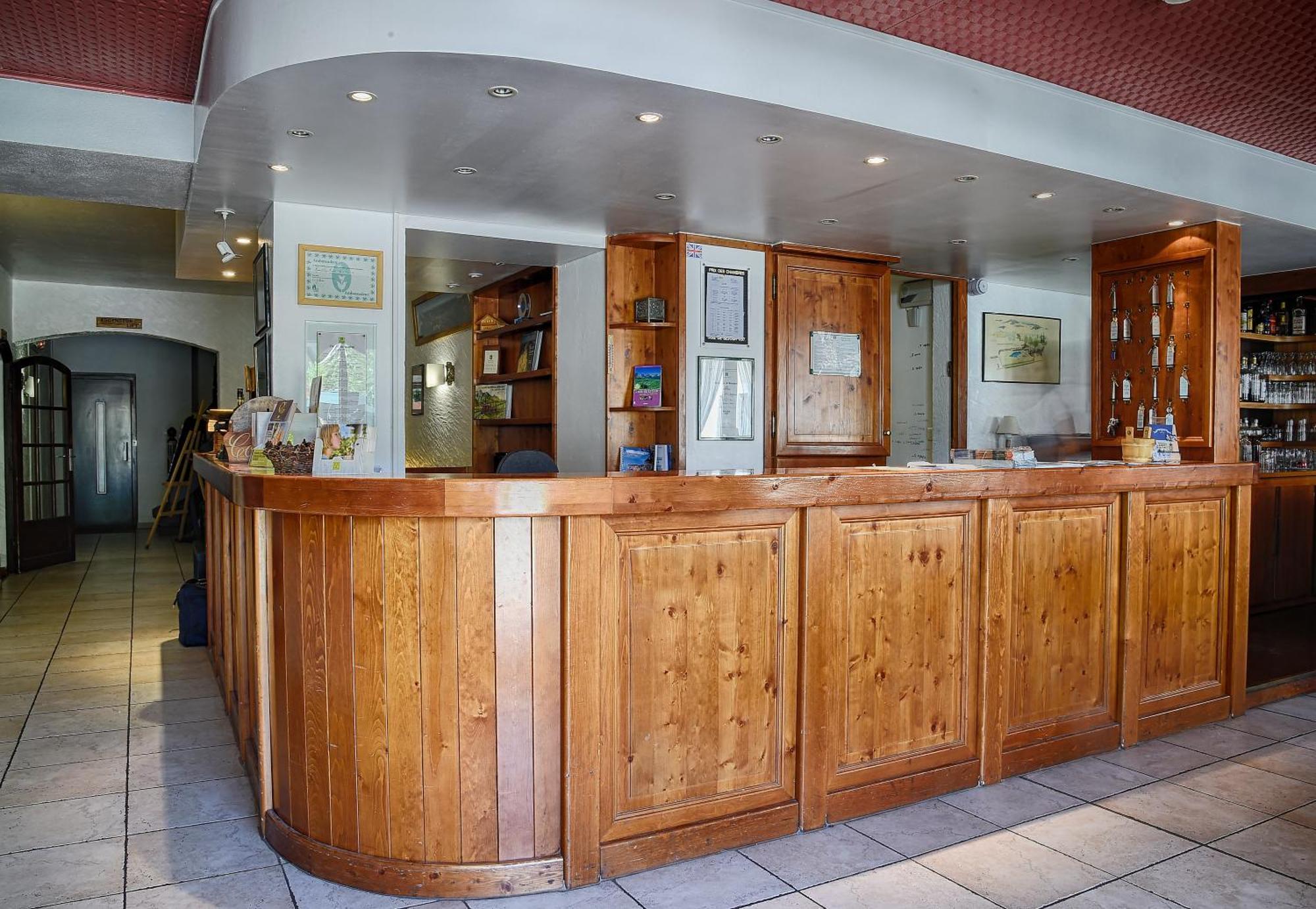 Logis Hotel - Le Col De L'Arc Lans-en-Vercors Buitenkant foto
